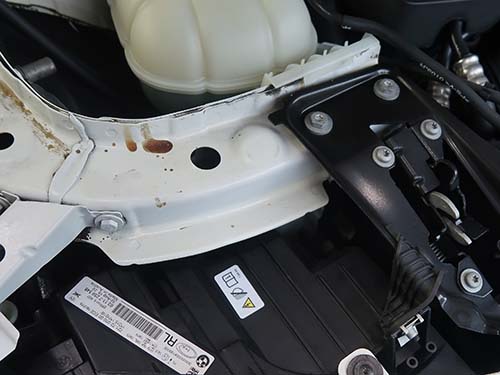 F30 ドライアイス洗浄（エンジンルーム）