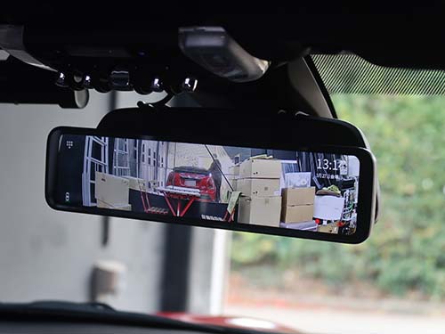 F57 デジタルミラー型ドライブレコーダー（NVS502）取付