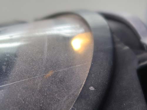 ボンネットを開けて内側を確認