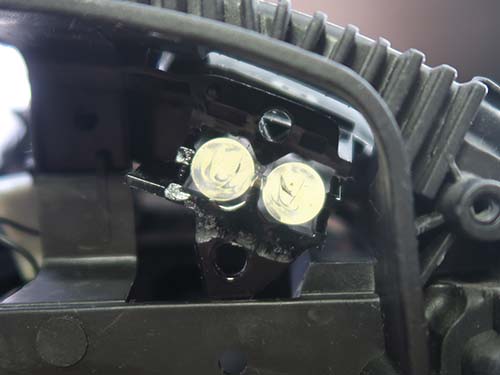 リペアと純正LEDモジュール交換の組み合わせで対応