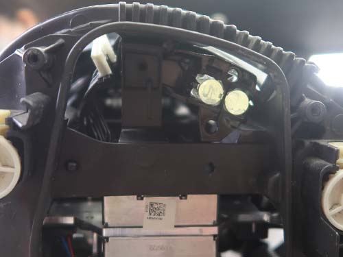 導光面を滑らかで光沢のある面に仕上げ