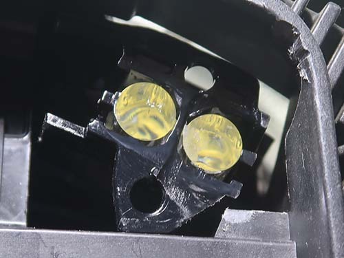 導光面を滑らかで光沢のある面に仕上げ