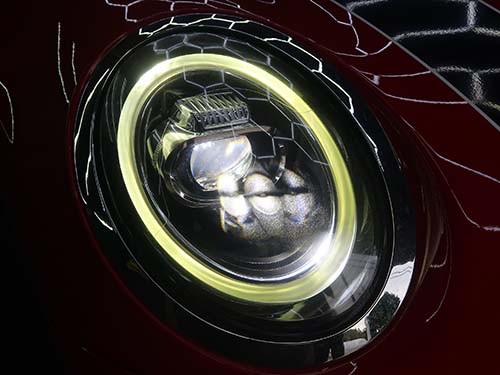 外側リペアに続き、内側リペアで両アクリルの修復が完了