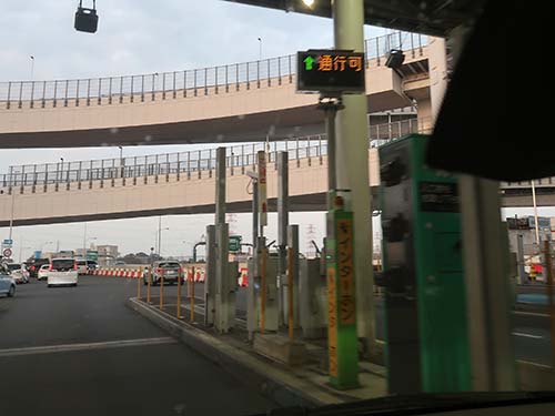 実際に高速道路を走行してETCゲートの通過確認