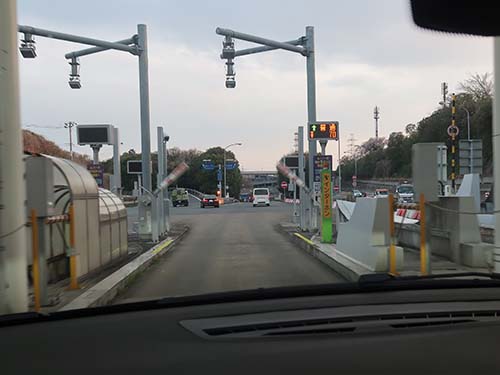 実際に高速道路を走行してETCゲートの通過確認