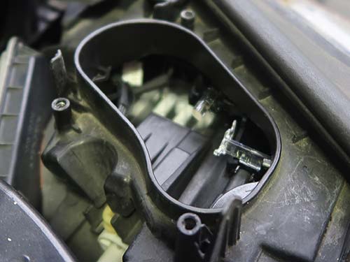 クリアで滑らかな面に仕上げ