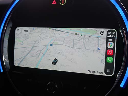 地図アプリ・音楽アプリ・通話機能が純正画面に表示