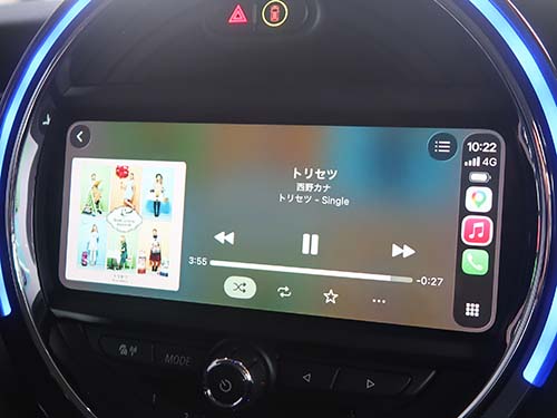 地図アプリ・音楽アプリ・通話機能が純正画面に表示