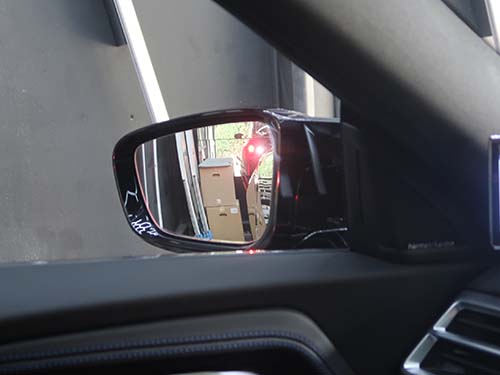 後退時のドアミラー下降角度を調整