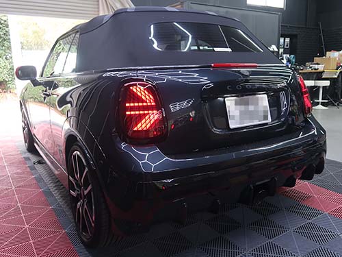 ミニ コンバーチブル（F67）JCW