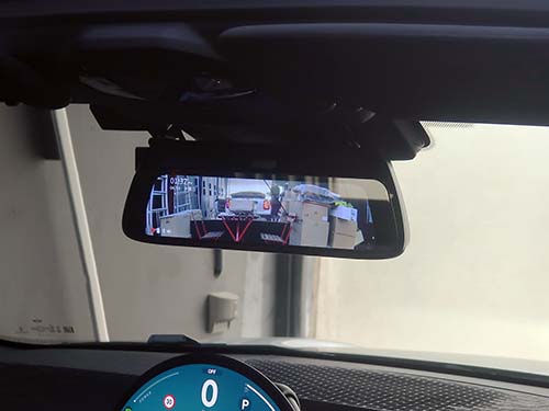 デジタルミラーへのリアカメラ映像表示