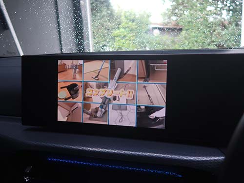 走行中のテレビ視聴・ナビ操作が可能