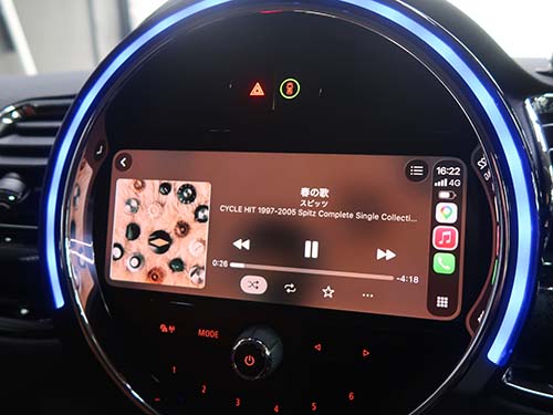 Apple CarPlayフルスクリーン化
