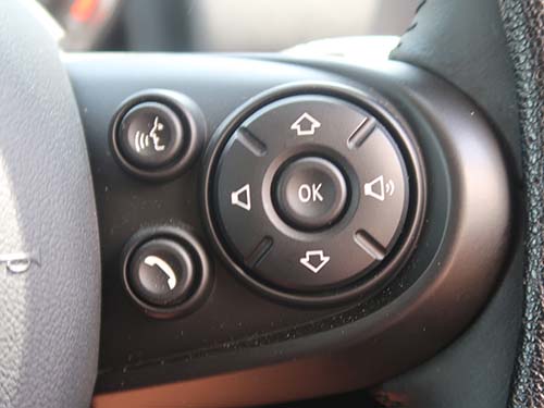 純正スイッチ操作でチャンネル切り替え