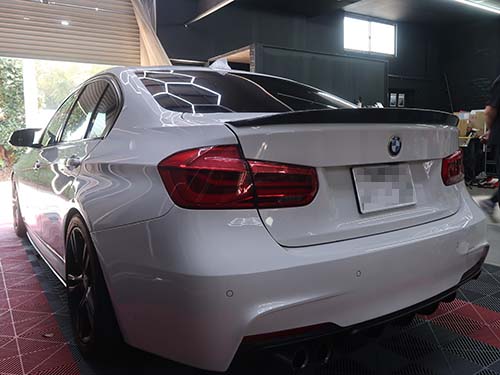 BMW 3シリーズ セダン（F30） LCI 320d