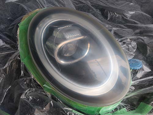 番手を上げながら滑らかな面に仕上げ