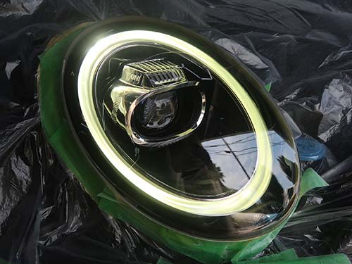 ヘッドライトレンズリペア作業