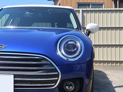 カラーはブラックバイオレット