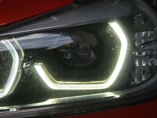 白く明るい発光に復活