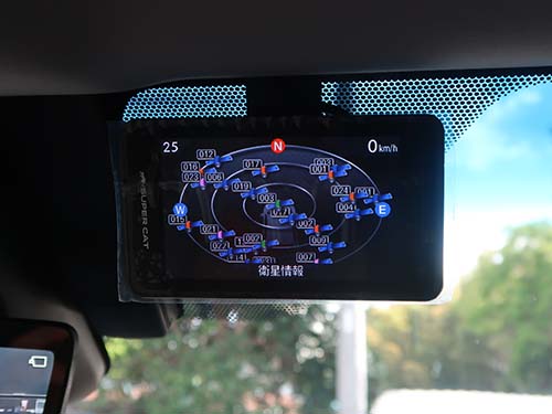 ユピテル製レーザー／レーダー探知機（ZK3100）を取り付け