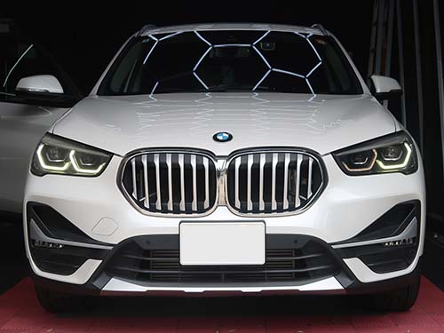 助手席側内側デイライトの茶色発光症状