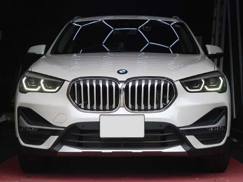 アクリルの広範囲な焼損をリペア