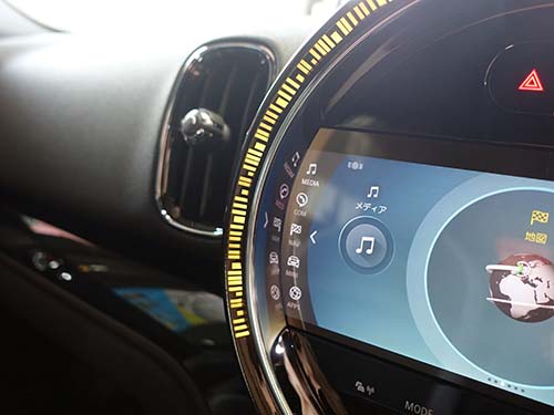 LCI2デザインのiDriveリングカバー