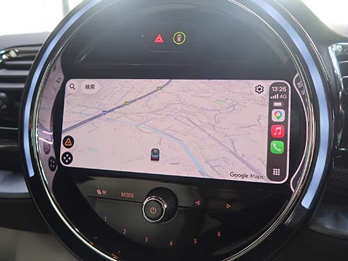 フルスクリーン表示のカープレイ