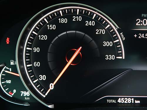液晶メーターの表示設定変更（330km/h表示）