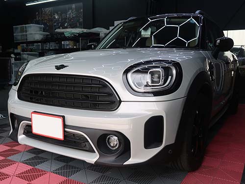 ミニ クロスオーバー（F60）LCI Cooper D AppleCarPlay有効化｜認証コード方式・Wi-Fiアンテナ取付でワイヤレス接続を実現｜東京都