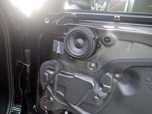 BLAM BM 100 NSはBMW・MINI専用に設計された10cmセパレート2WAYスピーカー