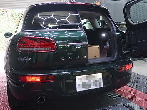 スプリットドアを開けた際の点灯パターン