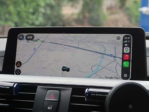 Apple CarPlayの画面をiDriveディスプレイ全体に表示
