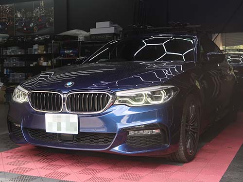 BMW 5シリーズセダン（G30）523d