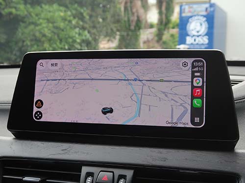 ディスプレイ全体にApple CarPlayの画面を表示
