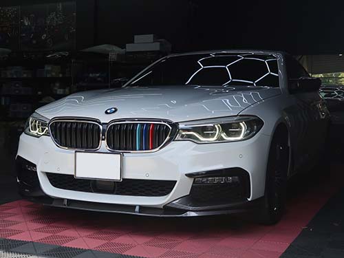 BMW 5シリーズセダン（G30）523d