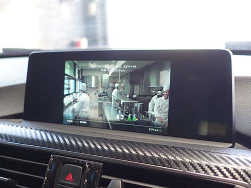 Amazon Fire TV Stickを挿しての映像視聴にも対応