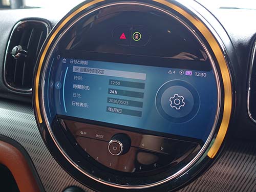 iDrive画面に自動時刻設定メニュー表示