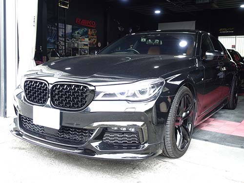 BMW 7シリーズ セダン(G11)740i