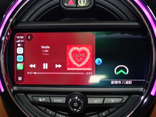 スマートフォンのナビや音楽再生などを直感的に操作できる