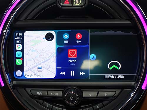 2/3画面表示でAppleCarPlayをご利用いただく形