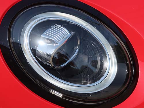 透明タイプの「クリアインパクト」