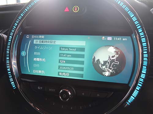 iDrive画面に自動時刻設定メニュー表示