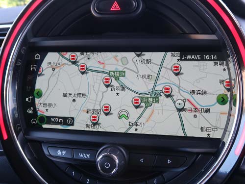 最新の道路情報が反映された状態でナビをお使いいただけます
