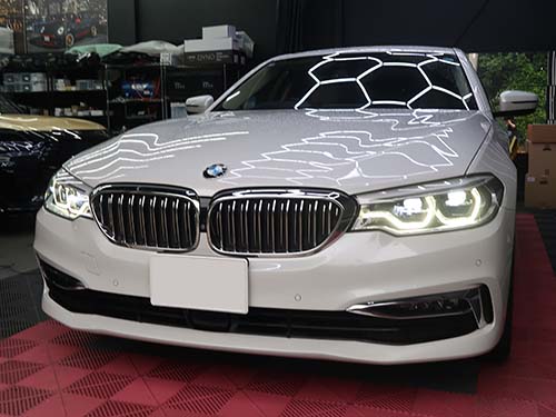BMW 5シリーズセダン(G30)523i
