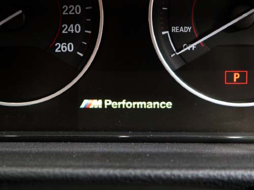 メーター内ロゴマーク変更(BMW→M)