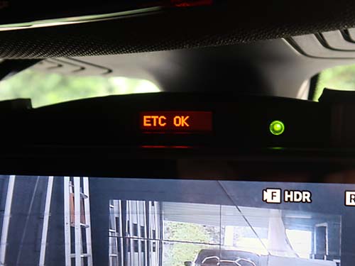 ETCの表示窓をふさがない取付