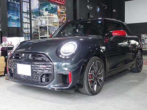 ミニ コンバーチブル（F67）JCW
