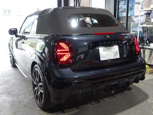 ミニ コンバーチブル（F67）JCW