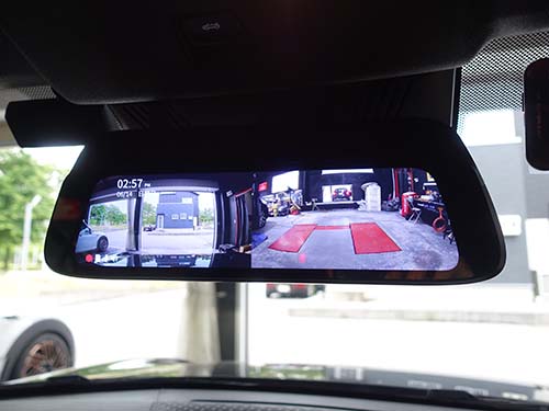 CAN通信で車両情報（GPS位置情報・ウインカー操作・ブレーキランプのON/OFF・アクセルペダルの踏み込み量など）を映像とあわせて記録する「ドライブロガー」機能